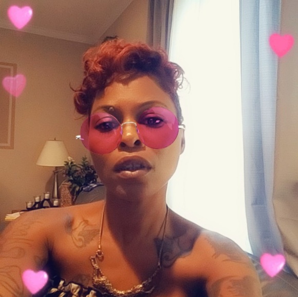 Gently used clothing and collectibles. - Picture 1 of 4